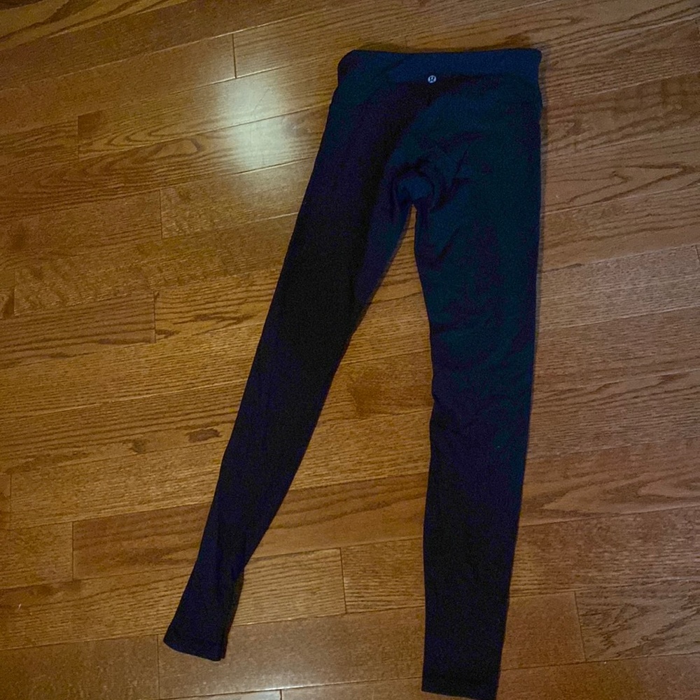 Lululemon leggings size 4